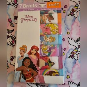 NEW Girls Briefs Size 4T Underwear Disney Princess Multicolor Girls' Collection